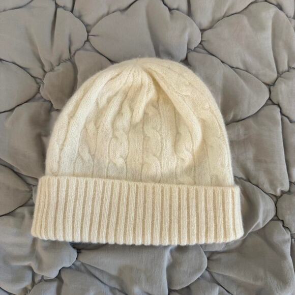 Ralph Lauren Wool & Cashmere Cable Beanie - Ivory - Picture 2 of 2